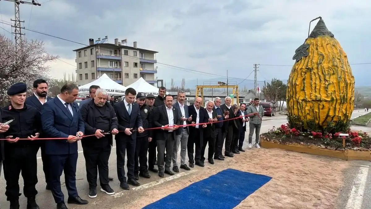 Ahmet Tekin Kavşağı — Akıncılar Belediyesi